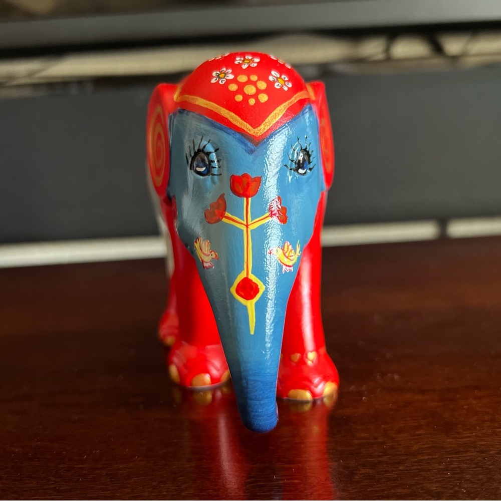 Elephant Parade 2012 ‘LADY - LADY’ by Ada Breedveld Figurine - Picture 2 of 7